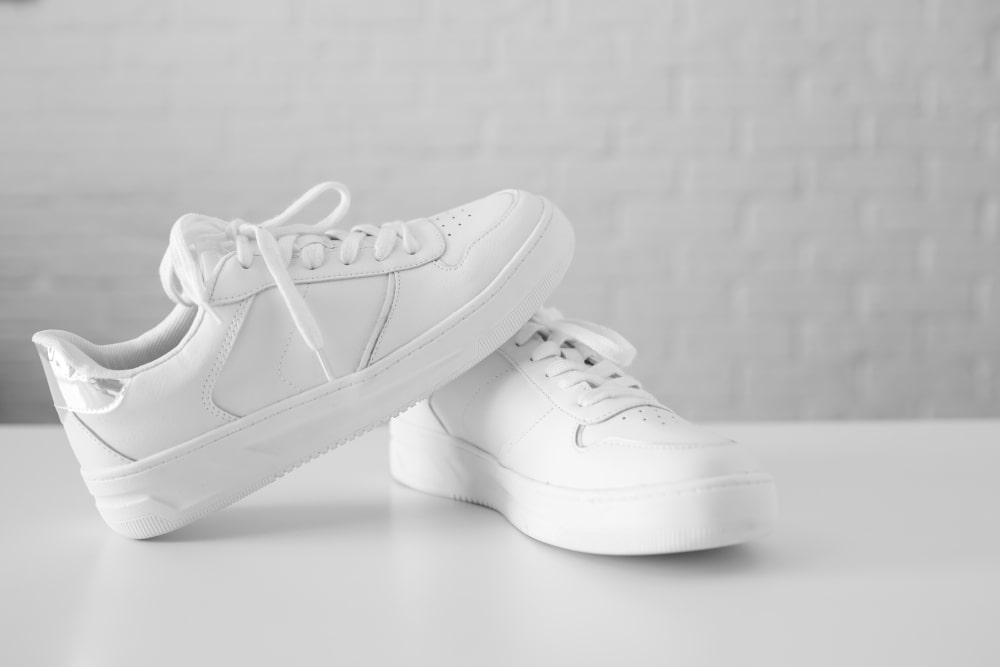 womens-leather-sneakers